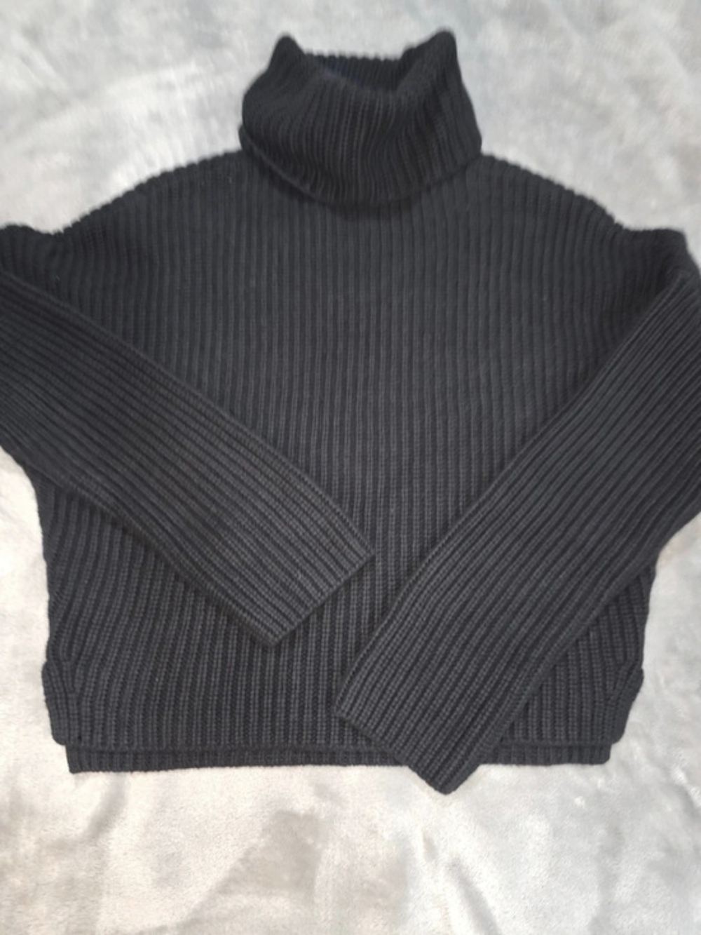 Abercrombie & Fitch Ribbed Cropped Turtleneck Sweater in Black Size XS